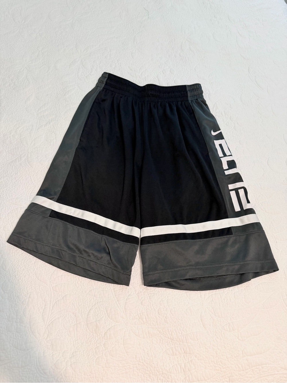 Vintage Nike Dri-FIT Elite Basketball Shorts Men's Medium Black Logo AT3177-375